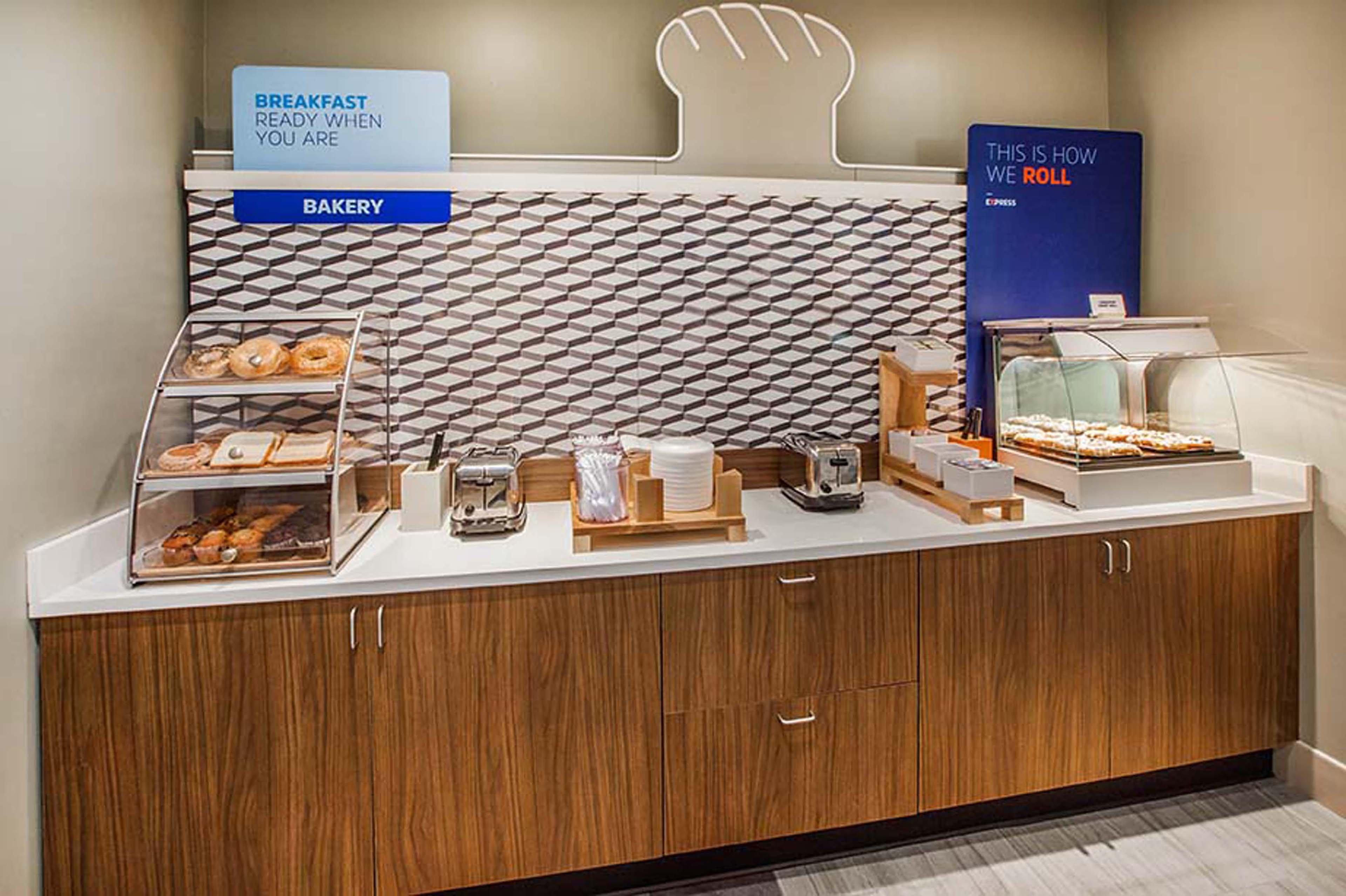 Holiday Inn Express Ogden By Ihg Esterno foto